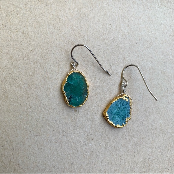 Emerald Green Stones w Gold Dipped Edges Earrings - Picture 7 of 13